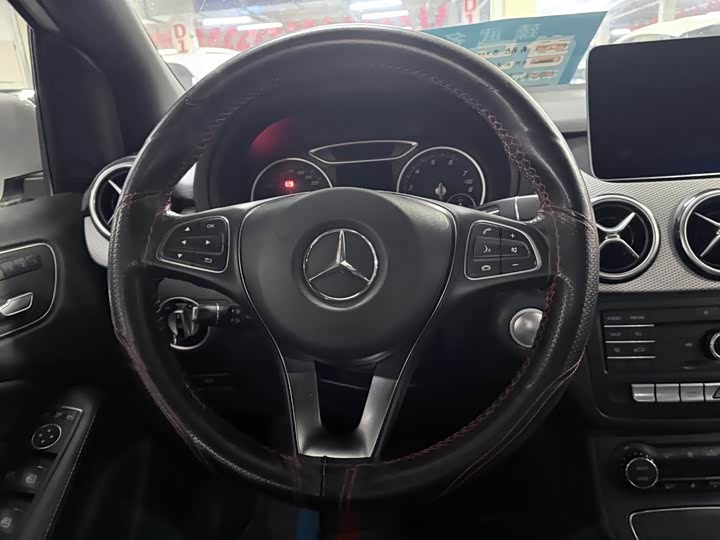 Mercedes-Benz B-Class 2017 B 200 — фото 15