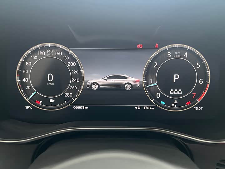 Jaguar XFL 2023 XFL 2.0 T P 250 2 WD — фото 4