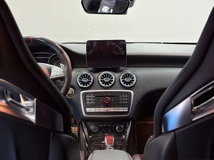 Mercedes-Benz A-Class 2018 AMG A 45 4 MATIC — фото 12