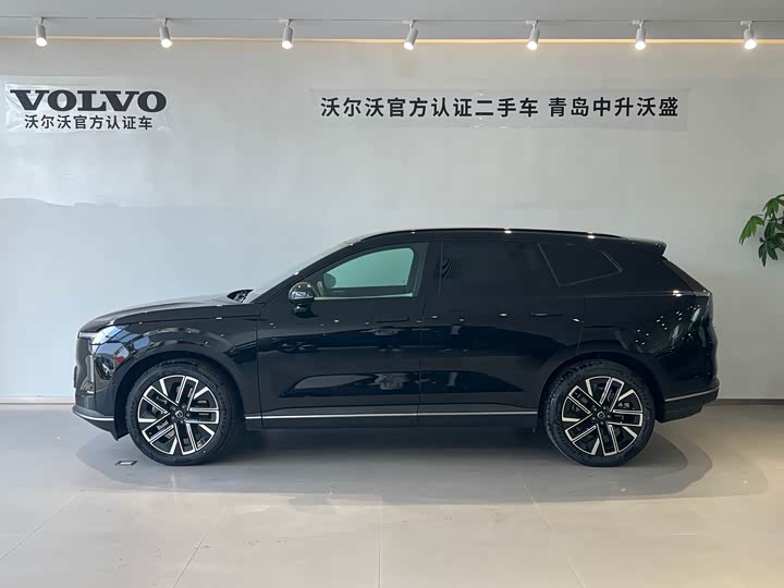 Volvo XC70 Hybrid 2026 4 WD Plus — фото 7