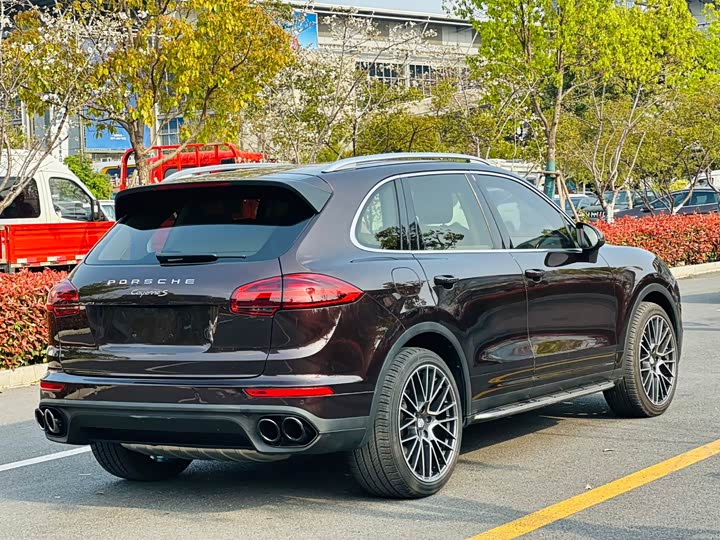 Porsche Cayenne 2016 Cayenne 3.0 T — фото 12