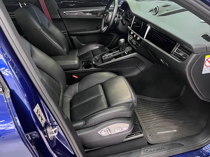 Porsche Macan 2022 Macan 2.0 T — фото 4