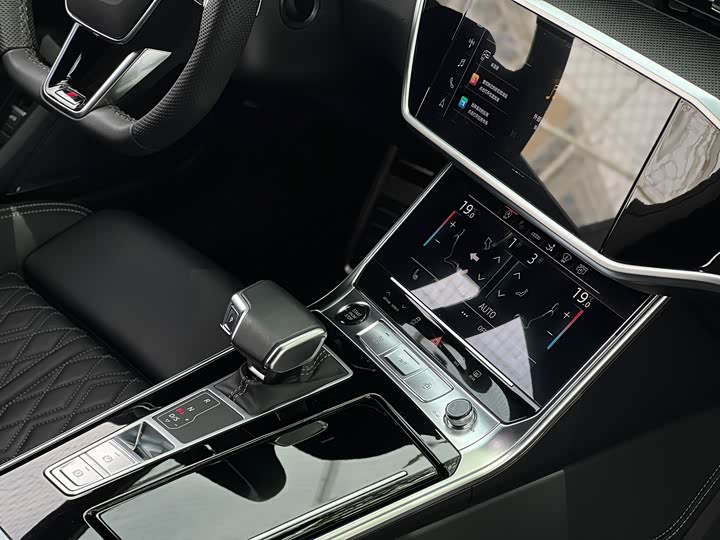 Audi A7 2024 55 TFSI quattro — фото 13