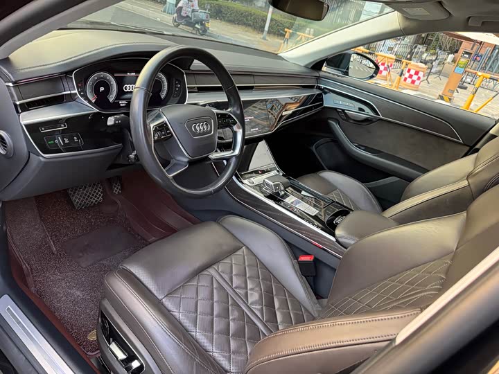 Audi A8 2022 A 8 L 50 TFSI quattro Comfort — фото 8