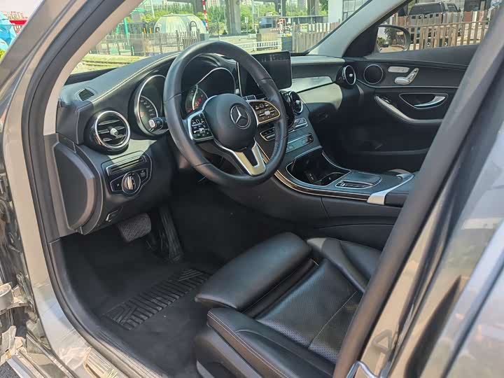 Mercedes-Benz C-Class 2019 C 260 L — фото 4