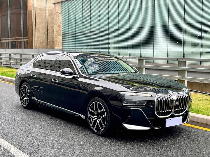 BMW 7 Series 735Li M спортпакет — фото 3