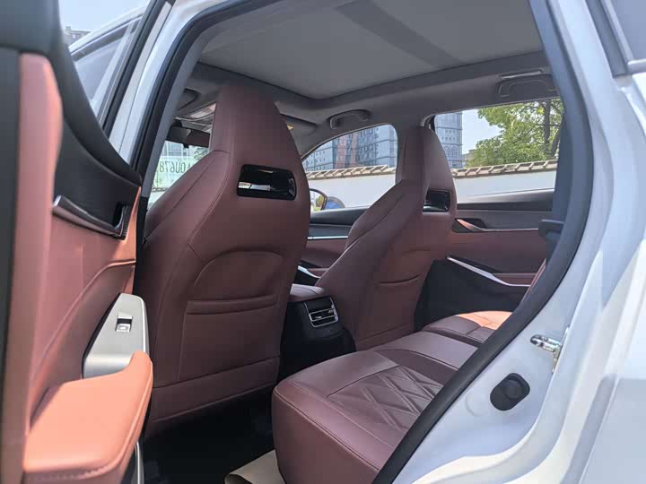 Changan CS75 PLUS 2023 1.5 T ATLuxury — фото 5