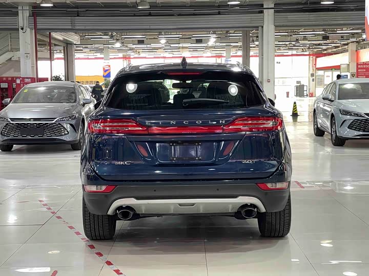 Lincoln MKC 2017 2.0 T 2 WD — фото 5