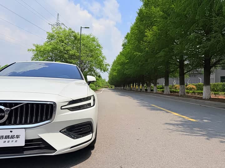 Volvo S60 2020 T 4 — фото 4