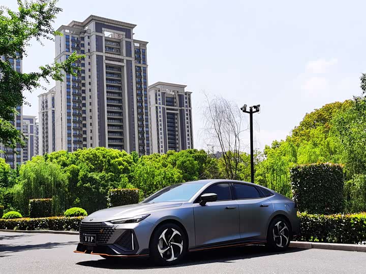 Changan UNI-V 2022 2.0 T — фото 1