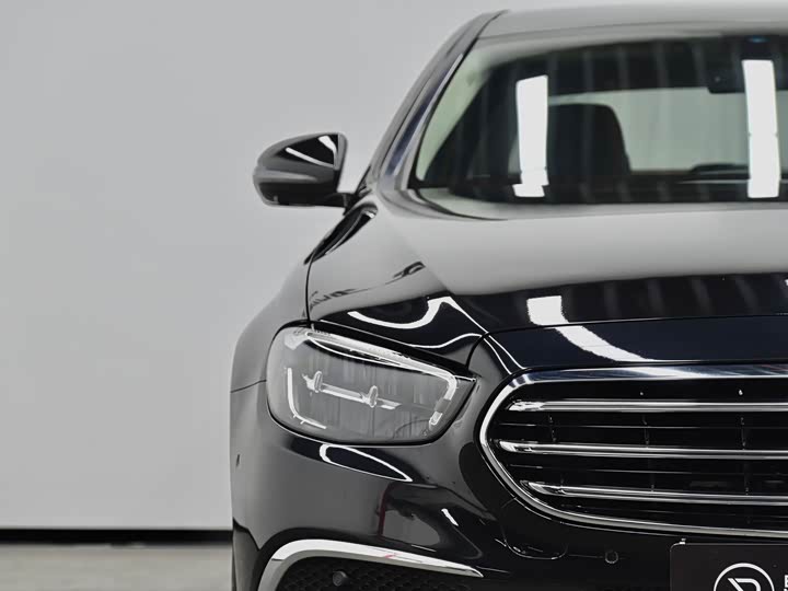 Mercedes-Benz E-Class 2022 E 300 L Luxury — фото 34