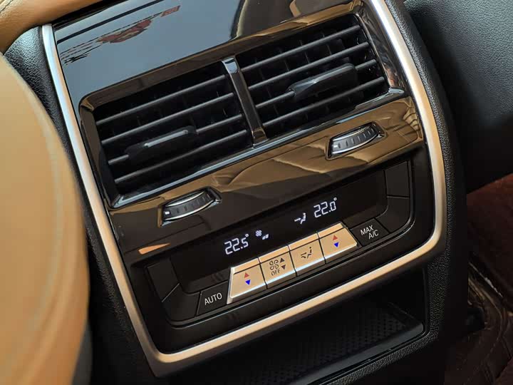 BMW X5 2020 x Drive 40i M — фото 24