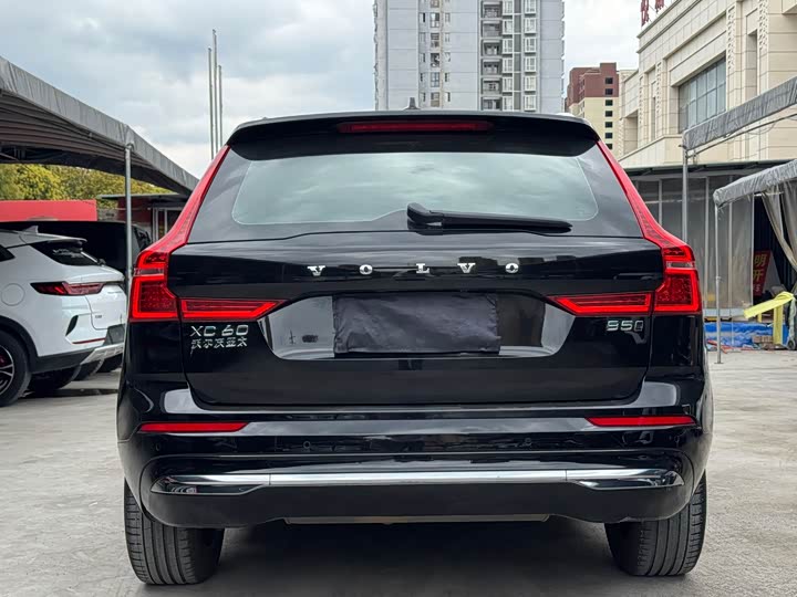 Volvo XC60 2023 B 5 4 WD — фото 5