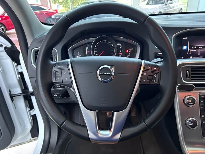 Volvo S60 2018 S 60 L T 3 — фото 16