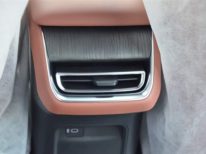 Changan CS75 PLUS 2025 1.5 T — фото 11