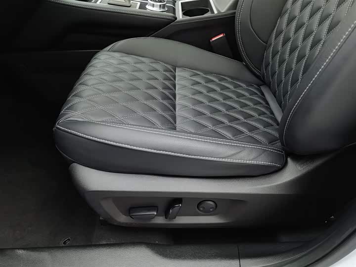 Mitsubishi Outlander — фото 20