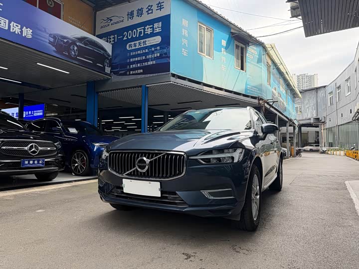 Volvo XC60 2020 T 5 4 WD — фото 1