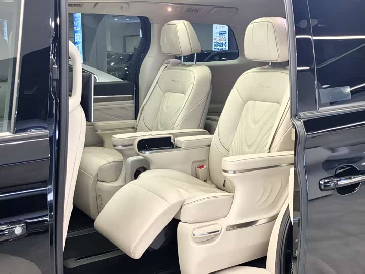Trumpchi M8 2023 390 T — фото 6