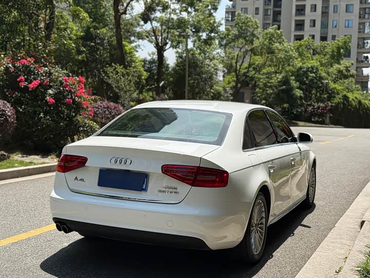 Audi A4L 2016 35 TFSI ATStandard — фото 16