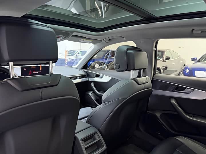 Audi A4L 40 TFSI стиль-динамик — фото 9