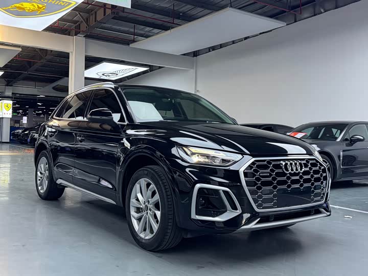 Audi Q5L 40T стиль-динамик — фото 3