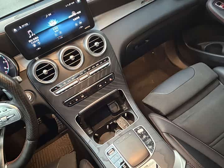 Mercedes-Benz GLC 2022 AMG GLC 43 4 MATIC SUV — фото 14