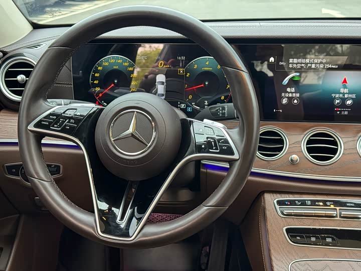 Mercedes-Benz E-Class E 260 L — фото 11