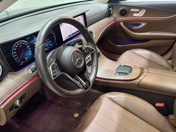 Mercedes-Benz E-Class 2022 E 350 e L — фото 11