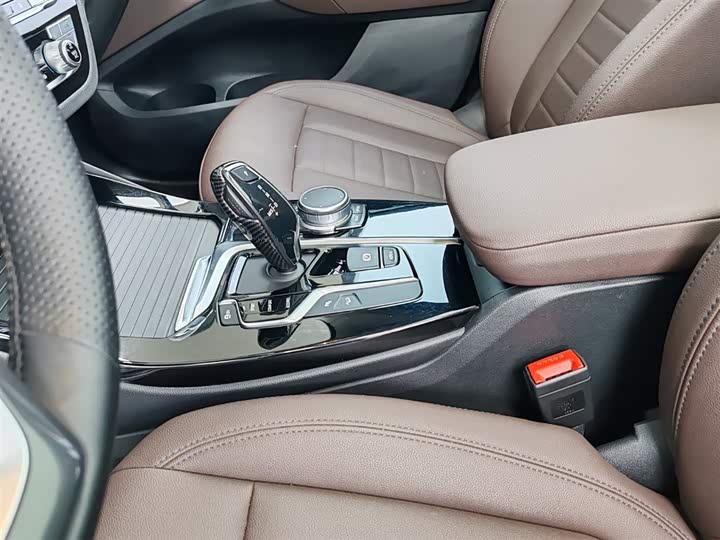 BMW X3 2020 x Drive 25i — фото 18