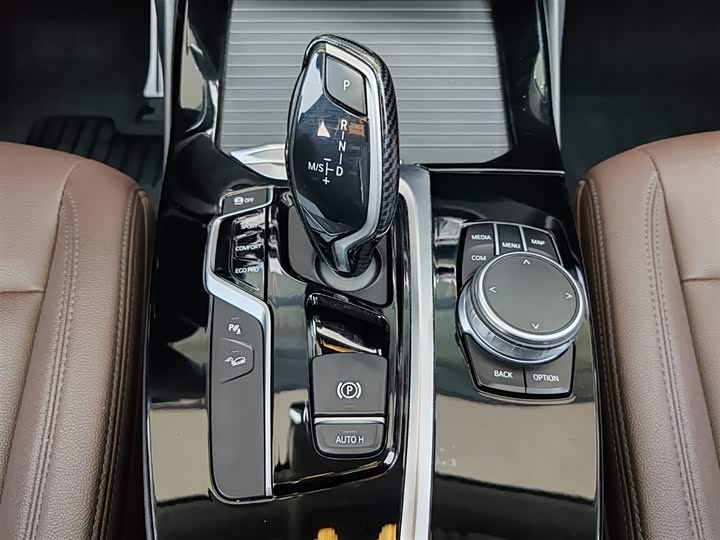 BMW X3 2020 x Drive 25i — фото 12