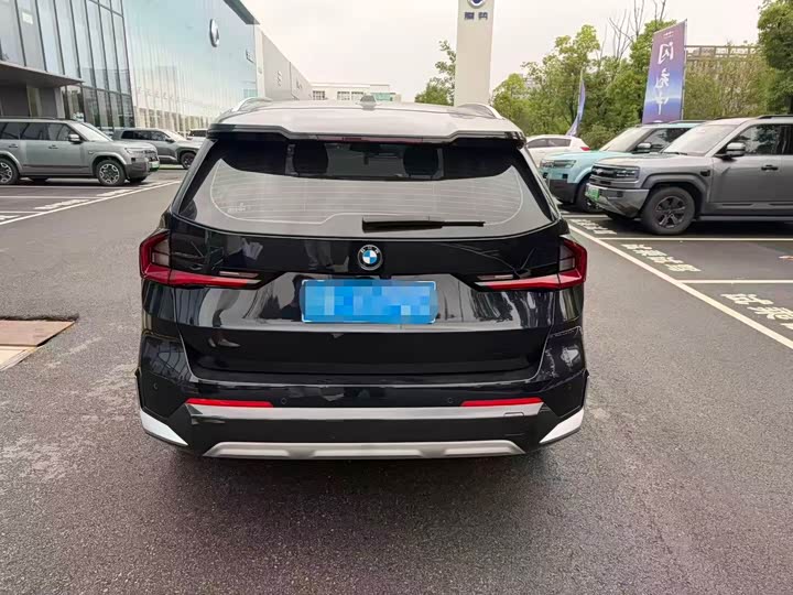 BMW X1 xDrive25Li M спортпакет — фото 13