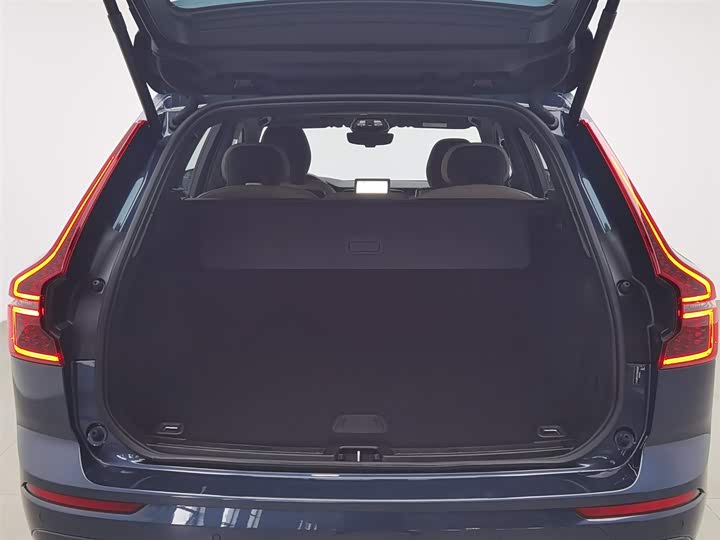 Volvo XC60 2026 B 5 4 WD — фото 16