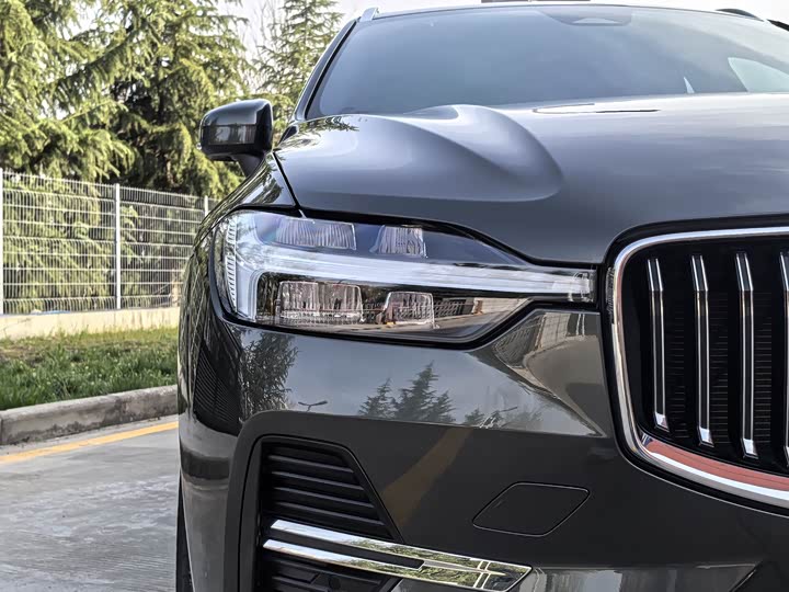 Volvo XC60 2022 B 5 4 WD — фото 22