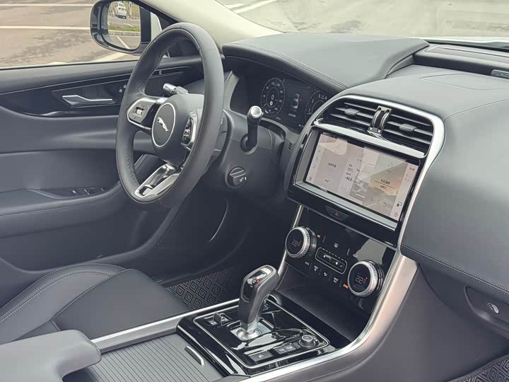 Jaguar XEL 2021 2.0 T 250 PS S — фото 13
