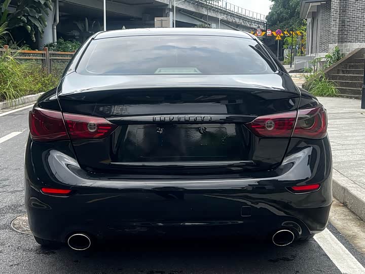 Infiniti Q50L 2015 2.0 T — фото 14