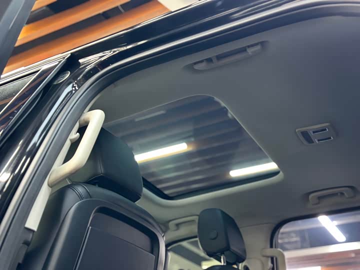 Land Rover Discovery — фото 18