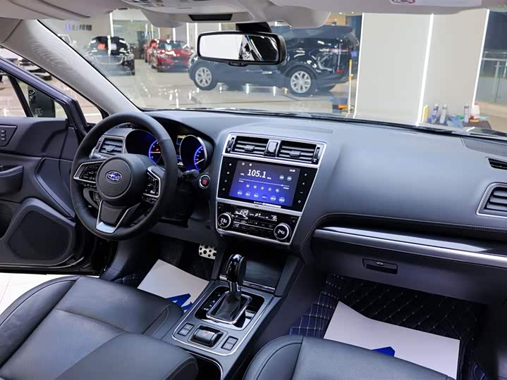 Subaru Outback — фото 20