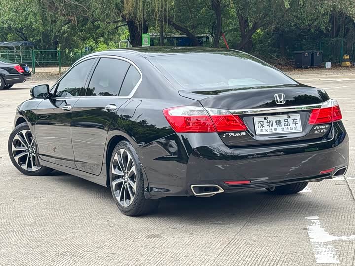 Honda Accord — фото 3
