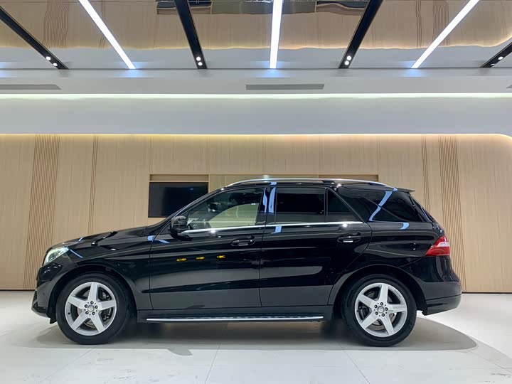 Mercedes-Benz M-Class 2015 ML 400 4 MATICLuxury — фото 3