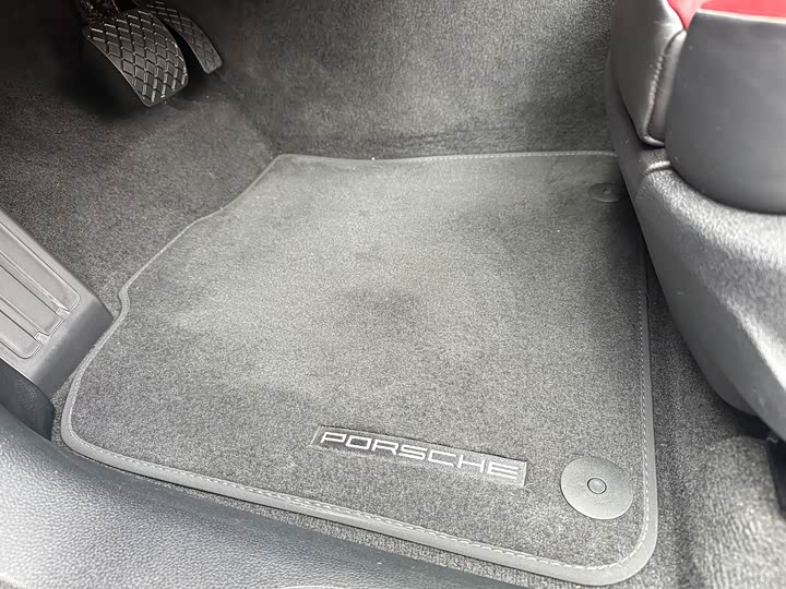 Porsche Macan 2023 Macan 2.0 T — фото 24