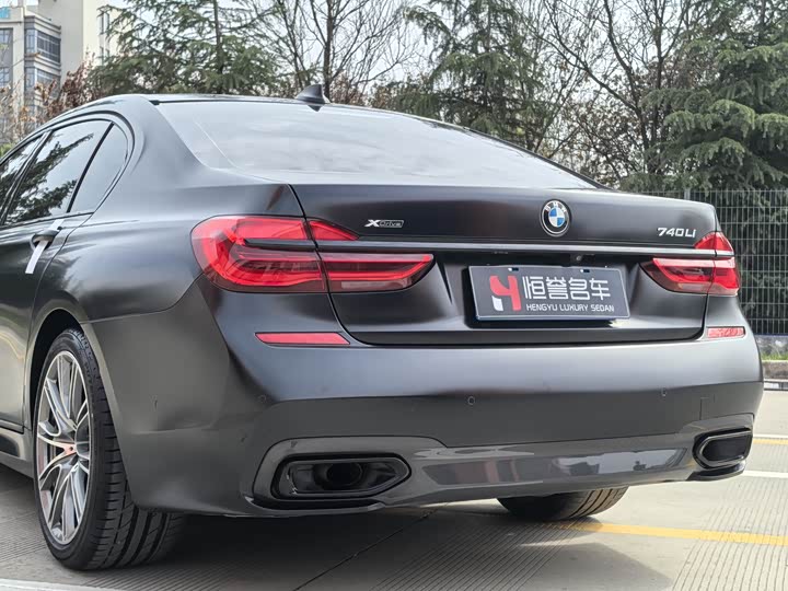 BMW 7-Series 2018 740 Li x Drive M — фото 24