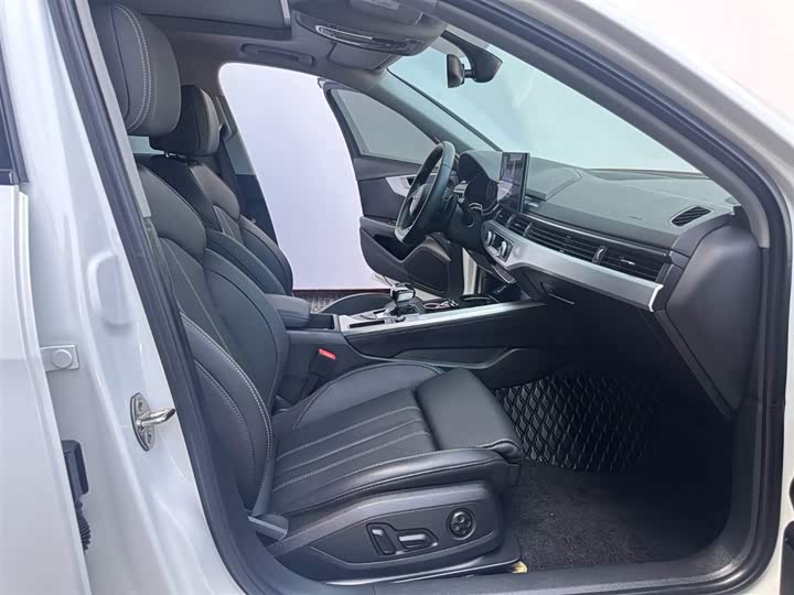 Audi A4L 2022 40 TFSI — фото 11