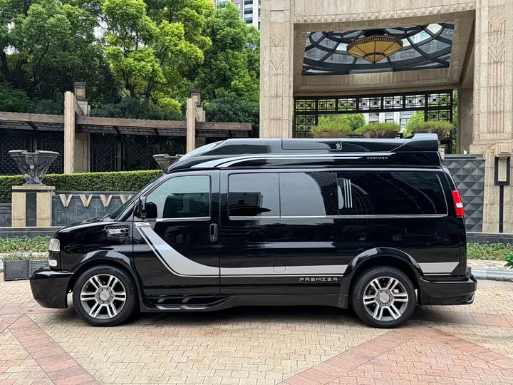 GMC SAVANA 2020 6.0 L G 760 — фото 4