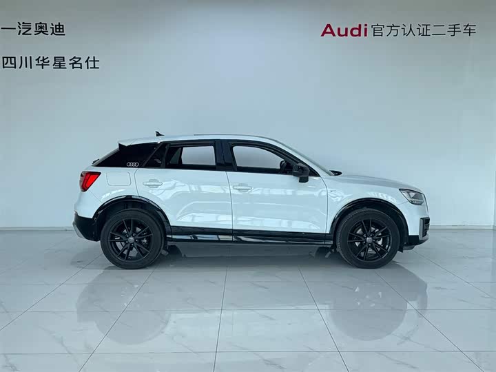 Audi Q2L 2021 35 TFSI — фото 3