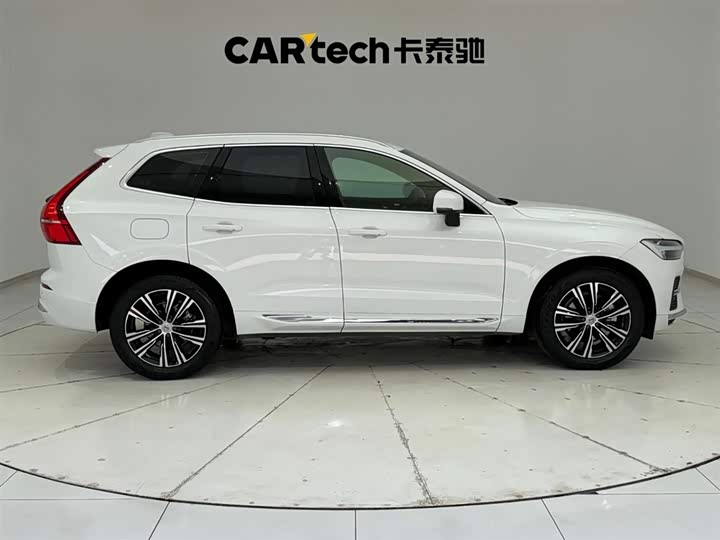 Volvo XC60 2022 B 5 4 WD — фото 12