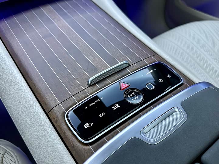 Mercedes-Benz EQS 2023 450 4 MATIC — фото 19