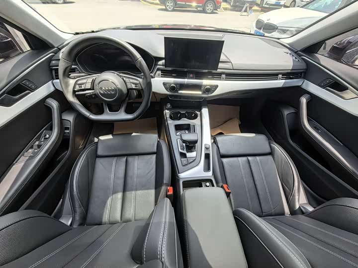 Audi A4L 40 TFSI люкс-динамик — фото 12