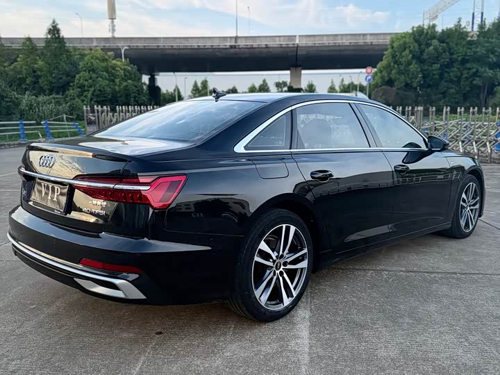 Audi A6L 40 TFSI люкс-динамик — фото 5