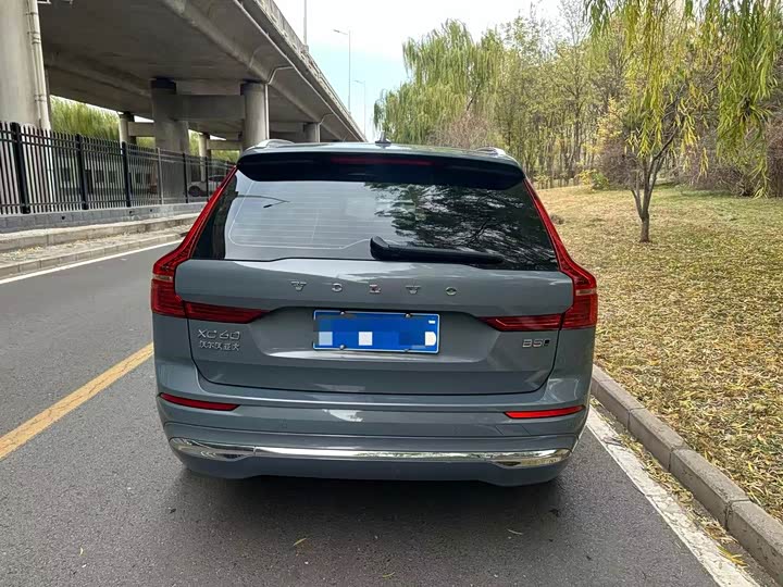 Volvo XC60 2024 B 5 4 WD — фото 5
