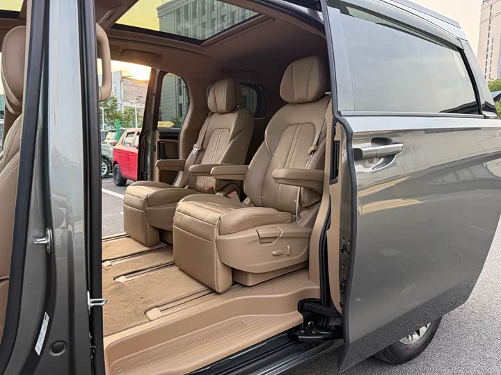 Buick GL8 ES 28T люкс V — фото 17